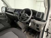 Volkswagen Crafter 2.0 TDI CR35 Commerce Panel Van 5dr Diesel Manual FWD MWB High Roof Euro 6 (s/s) (140 ps) - U1767