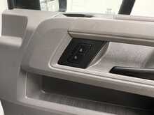 Volkswagen Crafter 2.0 TDI CR35 Commerce Panel Van 5dr Diesel Manual FWD MWB High Roof Euro 6 (s/s) (140 ps) - U1767