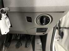 Volkswagen Crafter 2.0 TDI CR35 Commerce Panel Van 5dr Diesel Manual FWD MWB High Roof Euro 6 (s/s) (140 ps) - U1767