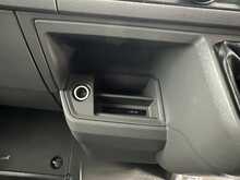 Volkswagen Crafter 2.0 TDI CR35 Commerce Panel Van 5dr Diesel Manual FWD MWB High Roof Euro 6 (s/s) (140 ps) - U1767