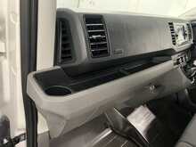 Volkswagen Crafter 2.0 TDI CR35 Commerce Panel Van 5dr Diesel Manual FWD MWB High Roof Euro 6 (s/s) (140 ps) - U1767