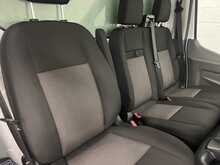 Ford Transit 2.0 350 EcoBlue Leader Luton van 2dr Diesel Manual FWD L4 Euro 6 (s/s) (130 ps) 2.0 2dr Luton - U1789