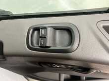 Ford Transit 2.0 350 EcoBlue Leader Luton van 2dr Diesel Manual FWD L4 Euro 6 (s/s) (130 ps) 2.0 2dr Luton - U1789