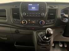 Ford Transit 2.0 350 EcoBlue Leader Luton van 2dr Diesel Manual FWD L4 Euro 6 (s/s) (130 ps) 2.0 2dr Luton - U1789