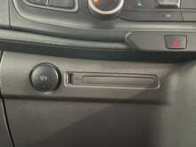 Ford Transit 2.0 350 EcoBlue Leader Luton van 2dr Diesel Manual FWD L4 Euro 6 (s/s) (130 ps) 2.0 2dr Luton - U1789