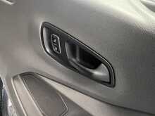 Ford Transit 2.0 350 EcoBlue Leader Luton van 2dr Diesel Manual FWD L4 Euro 6 (s/s) (130 ps) 2.0 2dr Luton 2.0 - U1789