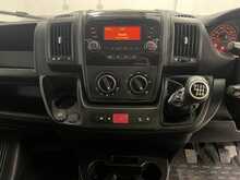 Peugeot Boxer 3.5 TM DS Low Floor 335 L3 LOW-FLR LUN 2.2 BLHDI S/S Manual Diesel Dropside Lorry 2022 2.2 Dropside - U1810