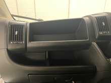 Peugeot Boxer 3.5 TM DS Low Floor 335 L3 LOW-FLR LUN 2.2 BLHDI S/S Manual Diesel Dropside Lorry 2022 2.2 Dropside - U1810