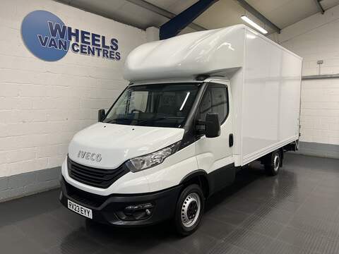 Iveco Daily 2.3D HPI 14V 35C 3450 Luton 2dr Diesel Manual L3 Euro 6 (s/s) (DRW) (136 ps) 2.3 2dr Luton Manual 2.3 2dr Luton Manual Diesel