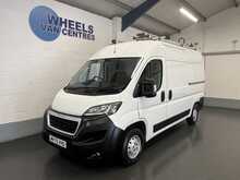 Peugeot Boxer 2.2 BlueHDi 335 Professional Panel Van 5dr Diesel Manual L2 H2 Euro 6 (s/s) (140 ps) - U1813