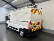 Peugeot Boxer 2.2 BlueHDi 335 Professional Panel Van 5dr Diesel Manual L2 H2 Euro 6 (s/s) (140 ps) - U1813