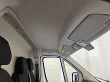 Peugeot Boxer 2.2 BlueHDi 335 Professional Panel Van 5dr Diesel Manual L2 H2 Euro 6 (s/s) (140 ps) - U1813