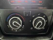 Peugeot Boxer 2.2 BlueHDi 335 Professional Panel Van 5dr Diesel Manual L2 H2 Euro 6 (s/s) (140 ps) - U1813