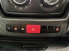 Peugeot Boxer 2.2 BlueHDi 335 Professional Panel Van 5dr Diesel Manual L2 H2 Euro 6 (s/s) (140 ps) - U1813