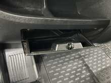 Peugeot Boxer 2.2 BlueHDi 335 Professional Panel Van 5dr Diesel Manual L2 H2 Euro 6 (s/s) (140 ps) - U1813