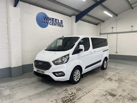 Ford Tourneo Custom 2.0 320 EcoBlue Trend Kombi Double Cab 5dr Diesel Auto L2 H1 Euro 6 (s/s) (130 ps) 2.0 5dr Minibus Automatic Diesel