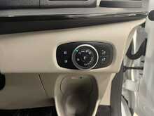 Ford Tourneo Custom 2.0 320 EcoBlue Zetec Minibus Double Cab 5dr Diesel Auto L1 Euro 6 (s/s) (130 ps) - U1815