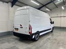Renault Master 2.3 dCi 35 Start Panel Van 4dr Diesel Manual FWD LWB High Roof Euro 6 (135 ps) - U1830