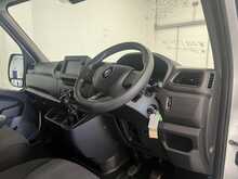 Renault Master 2.3 dCi 35 Start Panel Van 4dr Diesel Manual FWD LWB High Roof Euro 6 (135 ps) - U1830