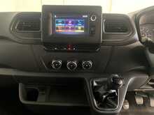 Renault Master 2.3 dCi 35 Start Panel Van 4dr Diesel Manual FWD LWB High Roof Euro 6 (135 ps) - U1830