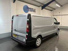 Renault Trafic 2.0 dCi Blue LL30 Business Panel Van 5dr Diesel Manual L2 H1 Euro 6 (s/s) (150 ps) - U1833