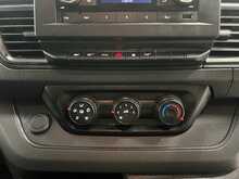 Renault Trafic 2.0 dCi Blue LL30 Business Panel Van 5dr Diesel Manual L2 H1 Euro 6 (s/s) (150 ps) - U1833