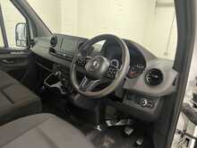 Mercedes-Benz Sprinter 2.0 315 CDI Progressive Panel Van 5dr Diesel Manual RWD L2 H2 Euro 6 (s/s) (150 ps) - U1845