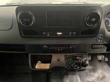 Mercedes-Benz Sprinter 2.0 315 CDI Progressive Panel Van 5dr Diesel Manual RWD L2 H2 Euro 6 (s/s) (150 ps) - U1845