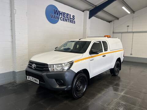 Toyota Hilux 2.4 D-4D Icon Pickup Double Cab 4dr Diesel Auto 4WD Euro 6 (s/s) (150 ps)