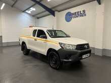 Toyota Hilux 2.4 D-4D Active Extra Pickup Extended Cab 4dr Diesel Manual 4WD Euro 6 (s/s) (150 ps) - U1856