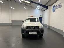 Toyota Hilux 2.4 D-4D Active Extra Pickup Extended Cab 4dr Diesel Manual 4WD Euro 6 (s/s) (150 ps) - U1856