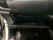 Toyota Hilux 2.4 D-4D Active Extra Pickup Extended Cab 4dr Diesel Manual 4WD Euro 6 (s/s) (150 ps) - U1856