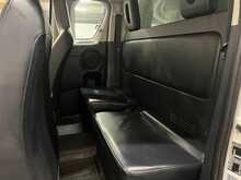 Toyota Hilux 2.4 D-4D Active Extra Pickup Extended Cab 4dr Diesel Manual 4WD Euro 6 (s/s) (150 ps) - U1856