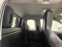 Toyota Hilux 2.4 D-4D Active Extra Pickup Extended Cab 4dr Diesel Manual 4WD Euro 6 (s/s) (150 ps) - U1856