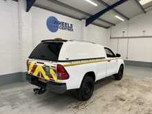 Toyota Hilux 2.4 D-4D Active Narrow Body Pickup 2dr Diesel Manual 4WD Euro 6 (150 ps) - U1857