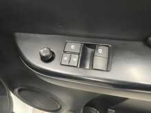 Toyota Hilux 2.4 D-4D Active Narrow Body Pickup 2dr Diesel Manual 4WD Euro 6 (150 ps) - U1857