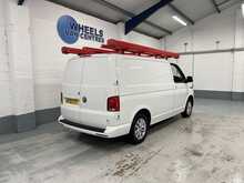 Volkswagen Transporter 2.0 TDI T28 Highline Panel Van 5dr Diesel Manual FWD SWB Euro 6 (s/s) (110 ps) - U1867