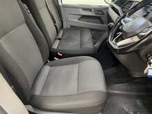 Volkswagen Transporter 2.0 TDI T28 Highline Panel Van 5dr Diesel Manual FWD SWB Euro 6 (s/s) (110 ps) - U1867