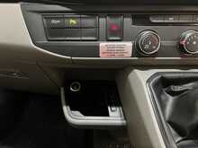 Volkswagen Transporter 2.0 TDI T28 Highline Panel Van 5dr Diesel Manual FWD SWB Euro 6 (s/s) (110 ps) - U1867