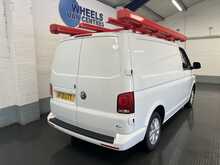 Volkswagen Transporter 2.0 TDI T28 Highline Panel Van 5dr Diesel Manual FWD SWB Euro 6 (s/s) (110 ps) - U1867