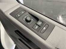 Volkswagen Transporter 2.0 TDI T28 Highline Panel Van 5dr Diesel Manual FWD SWB Euro 6 (s/s) (110 ps) - U1867