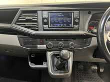 Volkswagen Transporter 2.0 TDI T28 Highline Panel Van 5dr Diesel Manual FWD SWB Euro 6 (s/s) (110 ps) - U1867
