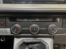 Volkswagen Transporter 2.0 TDI T28 Highline Panel Van 5dr Diesel Manual FWD SWB Euro 6 (s/s) (110 ps) - U1867