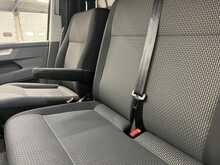 Volkswagen Transporter 2.0 TDI T28 Highline Panel Van 5dr Diesel Manual FWD SWB Euro 6 (s/s) (110 ps) - U1867