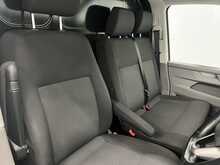 Volkswagen Transporter 2.0 TDI T28 Startline Panel Van 5dr Diesel Manual FWD SWB Euro 6 (s/s) (110 ps) - U1869