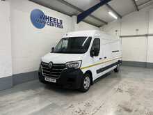 Renault Master 2.3 dCi 35 Business+ Panel Van 4dr Diesel Manual FWD LWB Medium Roof Euro 6 (135 ps) - U1876