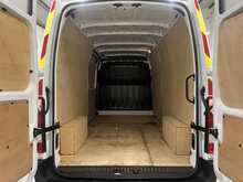 Renault Master 2.3 dCi 35 Business+ Panel Van 4dr Diesel Manual FWD LWB Medium Roof Euro 6 (135 ps) - U1876