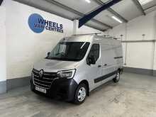 Renault Master 2.3 dCi 35 Business+ Panel Van 4dr Diesel Manual FWD MWB Medium Roof Euro 6 (135 ps) - U1881