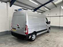 Renault Master 2.3 dCi 35 Business+ Panel Van 4dr Diesel Manual FWD MWB Medium Roof Euro 6 (135 ps) - U1881
