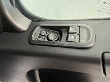 Renault Master 2.3 dCi 35 Business+ Panel Van 4dr Diesel Manual FWD MWB Medium Roof Euro 6 (135 ps) - U1881